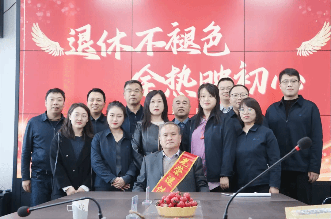 ɽ����Ͷ����������ʱ���ž�����λ����Ա��������ʽ