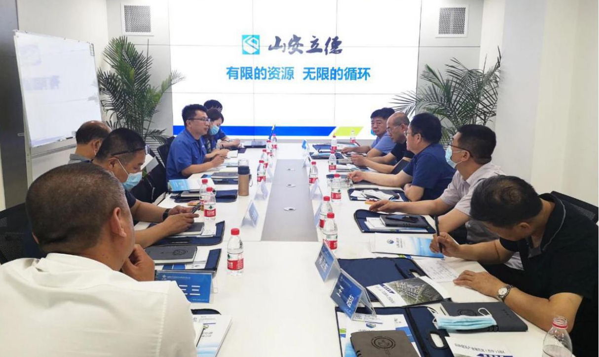 ɽ��ʡ����������ɽ����Ͷװ�ü���Ͷ��������ʱ���۸������԰���޽�������Դ�����óͷ���Ŀ