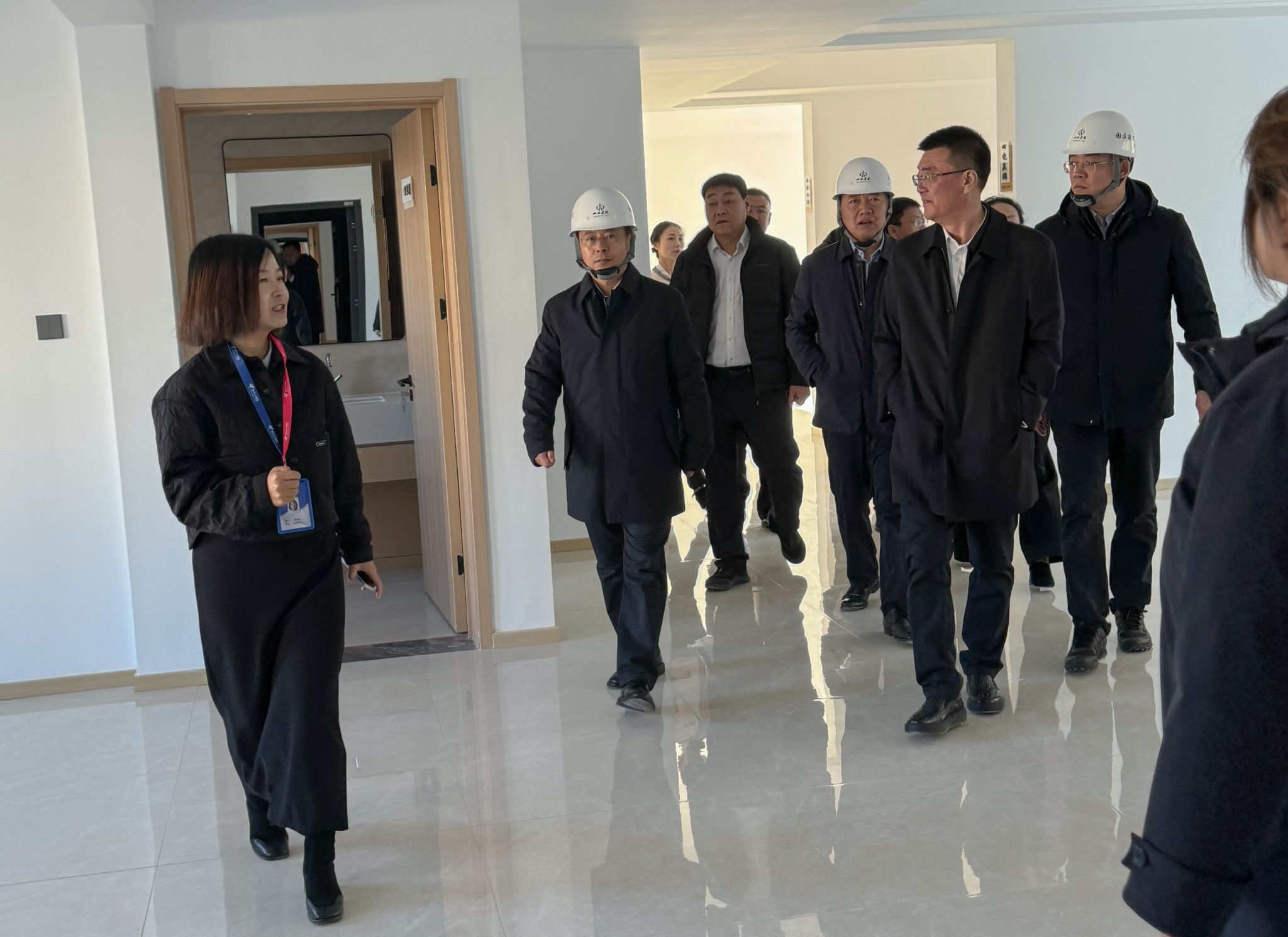 ɽ����Ͷ԰���������������к�ɽ����������������̸