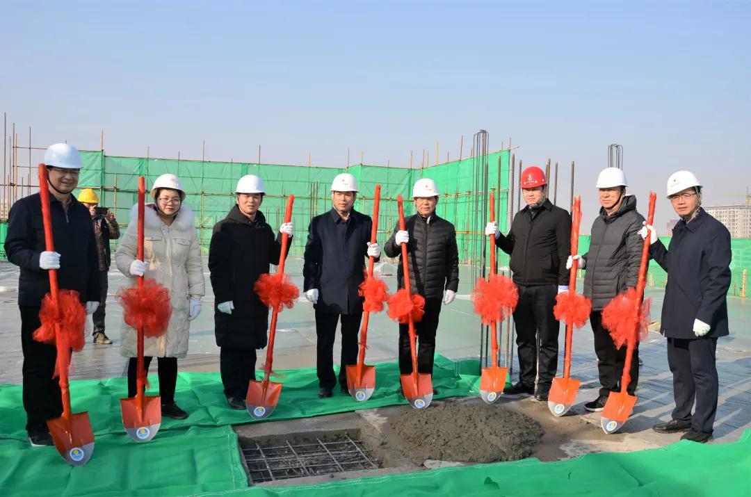 ɽ����Ͷ������������������ҽԺ�ۺ�¥������ʱ��Ŀ����ṹ˳��ⶥ