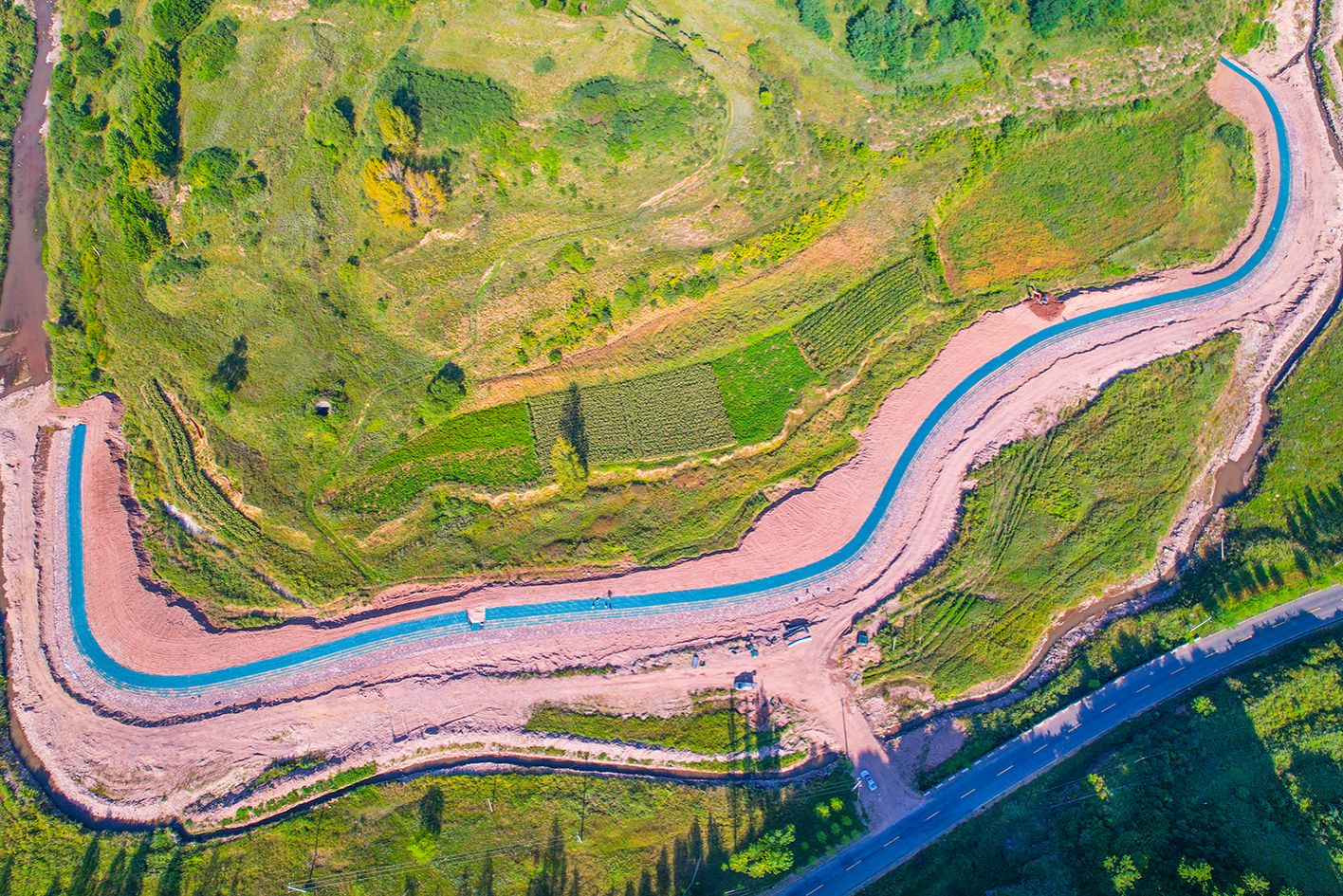 ɽ����Ͷ�Ľ����ų�������Դ��ˮϵ��ͨ��ˮ������������ʱ����Ŀ����ˮΪ�� �������������ͼ��