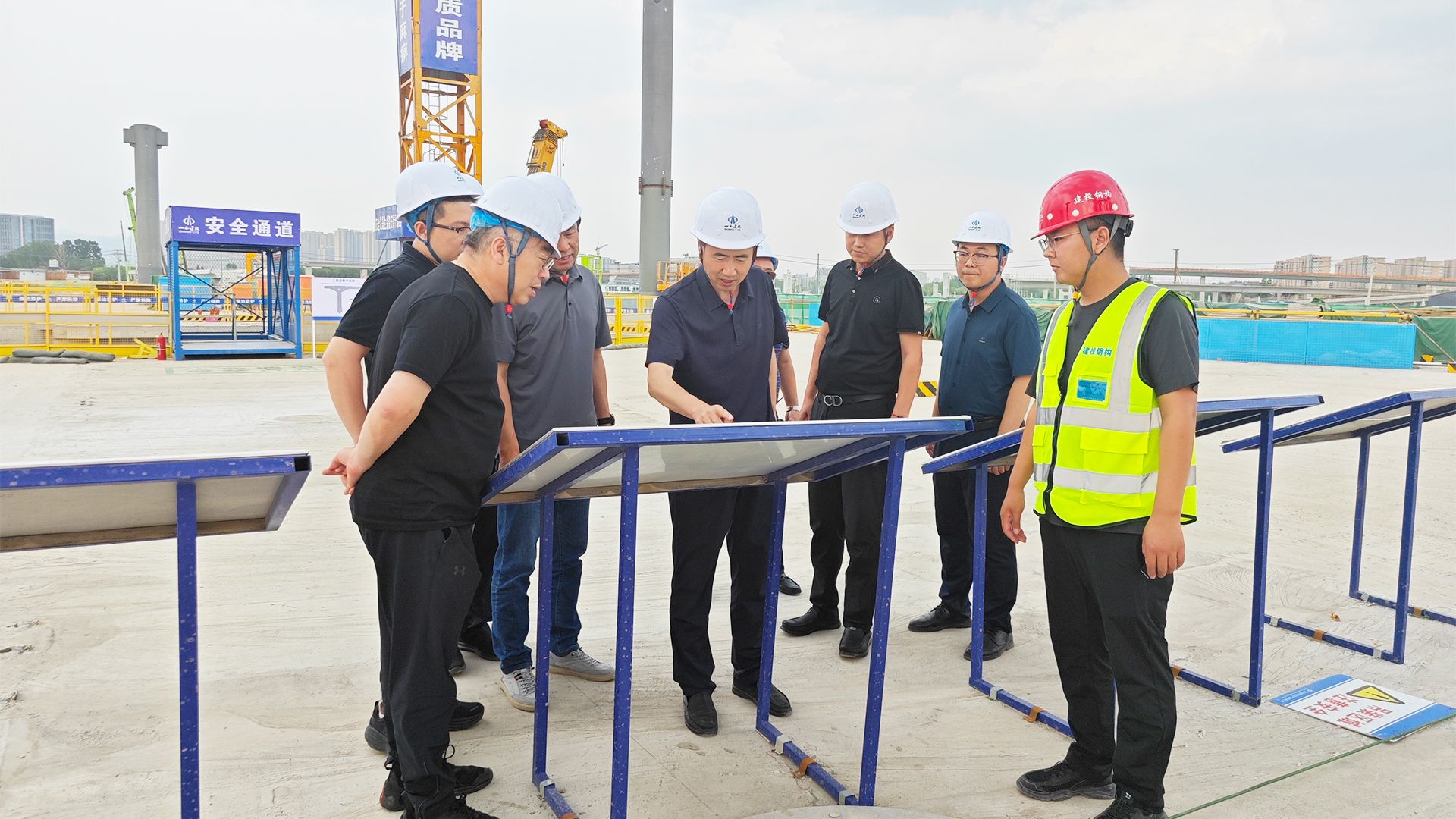 �й����蹫·��ҵ����ɽ�����Ƽ����һ�е�ɽ����Ͷ��ӹ�ҵ��˾�н���Ŀ���콻��